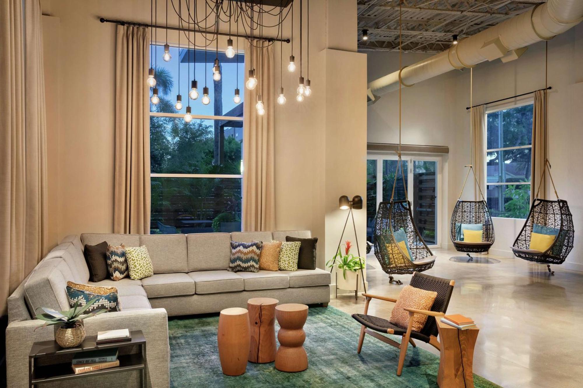 Hotel Alba Tampa, Tapestry Collection By Hilton Eksteriør billede